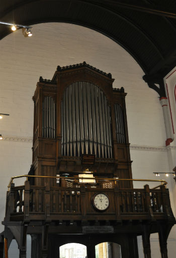 Manchester Crematorium Regent Classic Organ