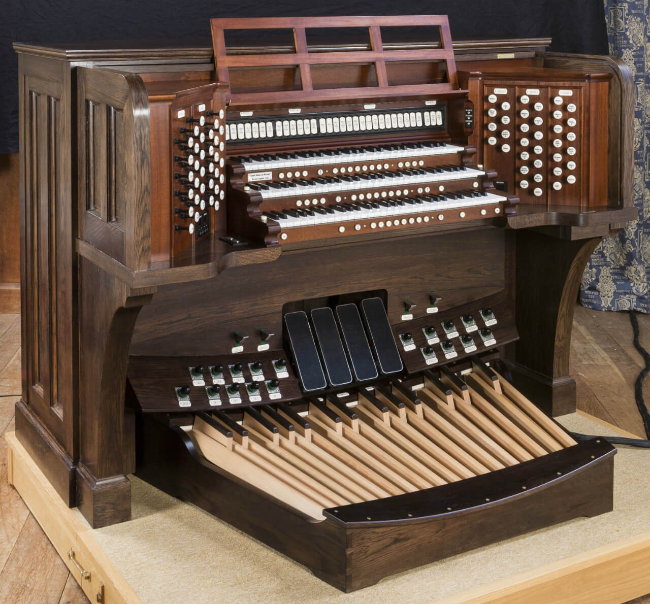 Regent Classic Skinner Replica Organ