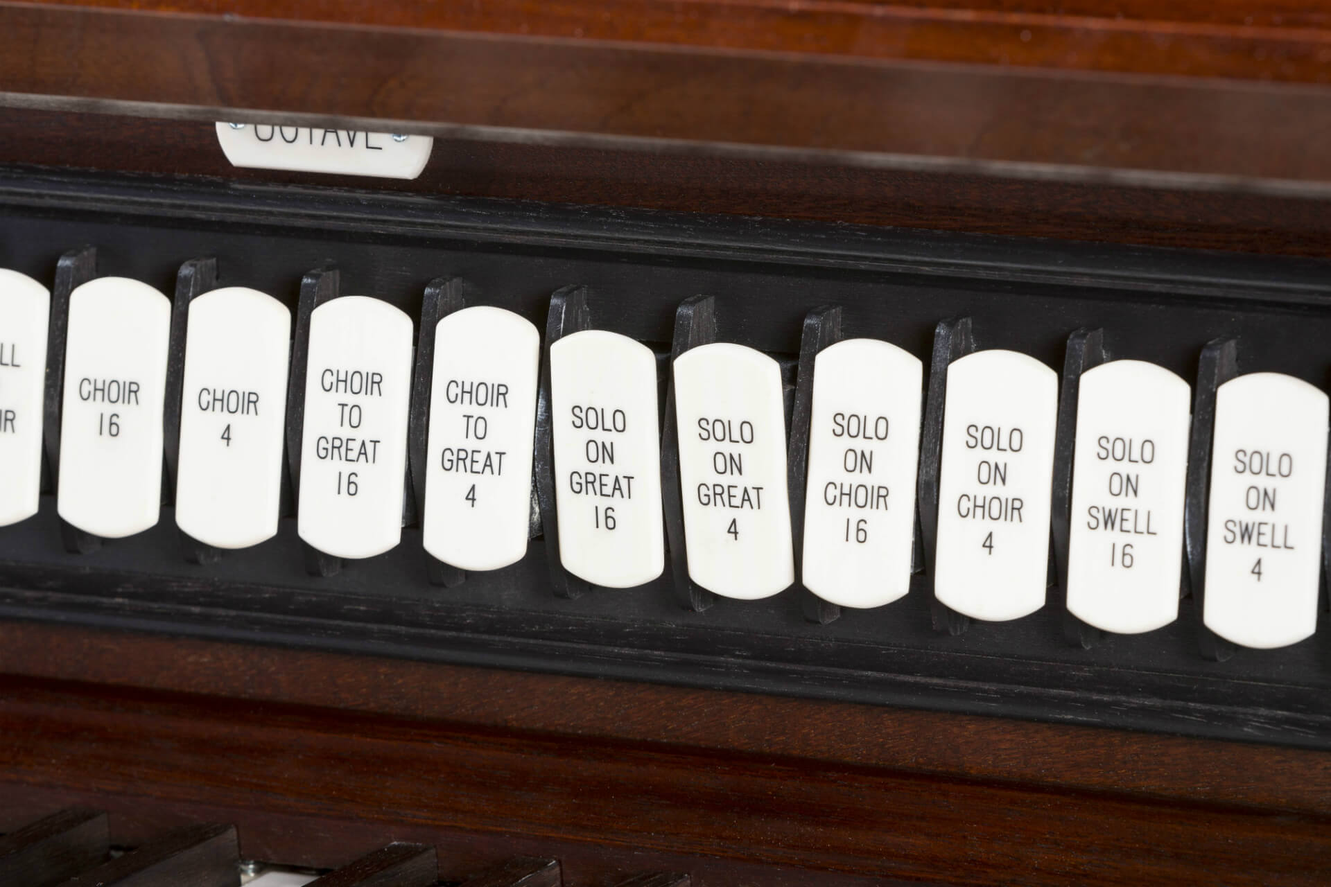 Skinner Style Organ – tab rail centre section