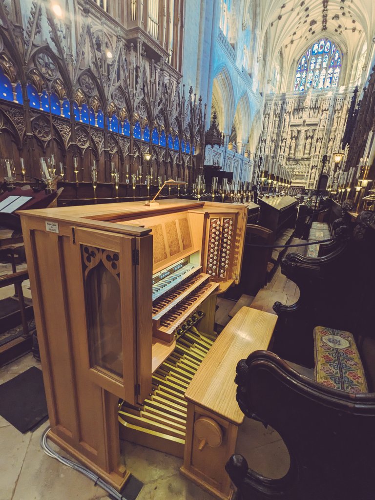 Regent Classic Organ at Winchester Cathedral